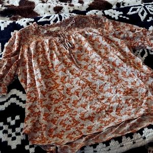 Woman's top